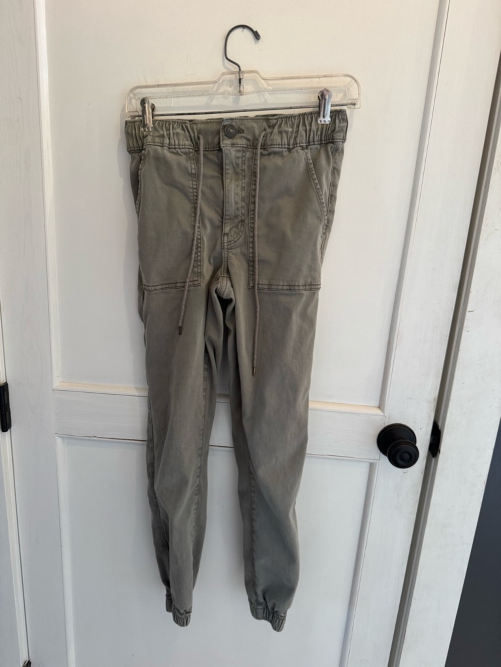 AEO Women’s Midrise Olive Drawstring Jogger Ankle Zipper Pants